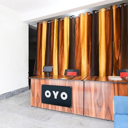 Hotel O Silk City Palace Brahmapur Exteriér fotografie