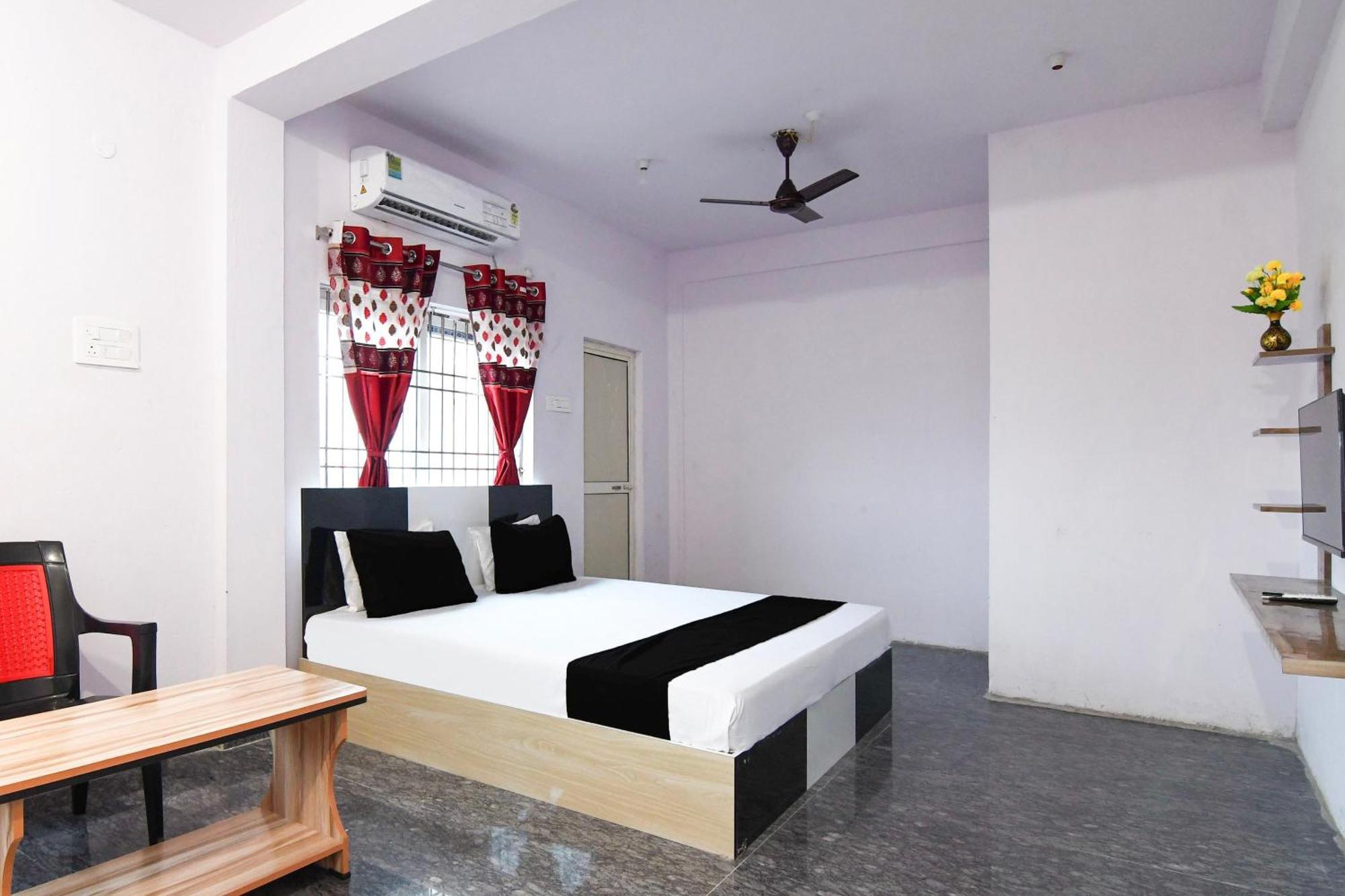 Hotel O Silk City Palace Brahmapur Exteriér fotografie