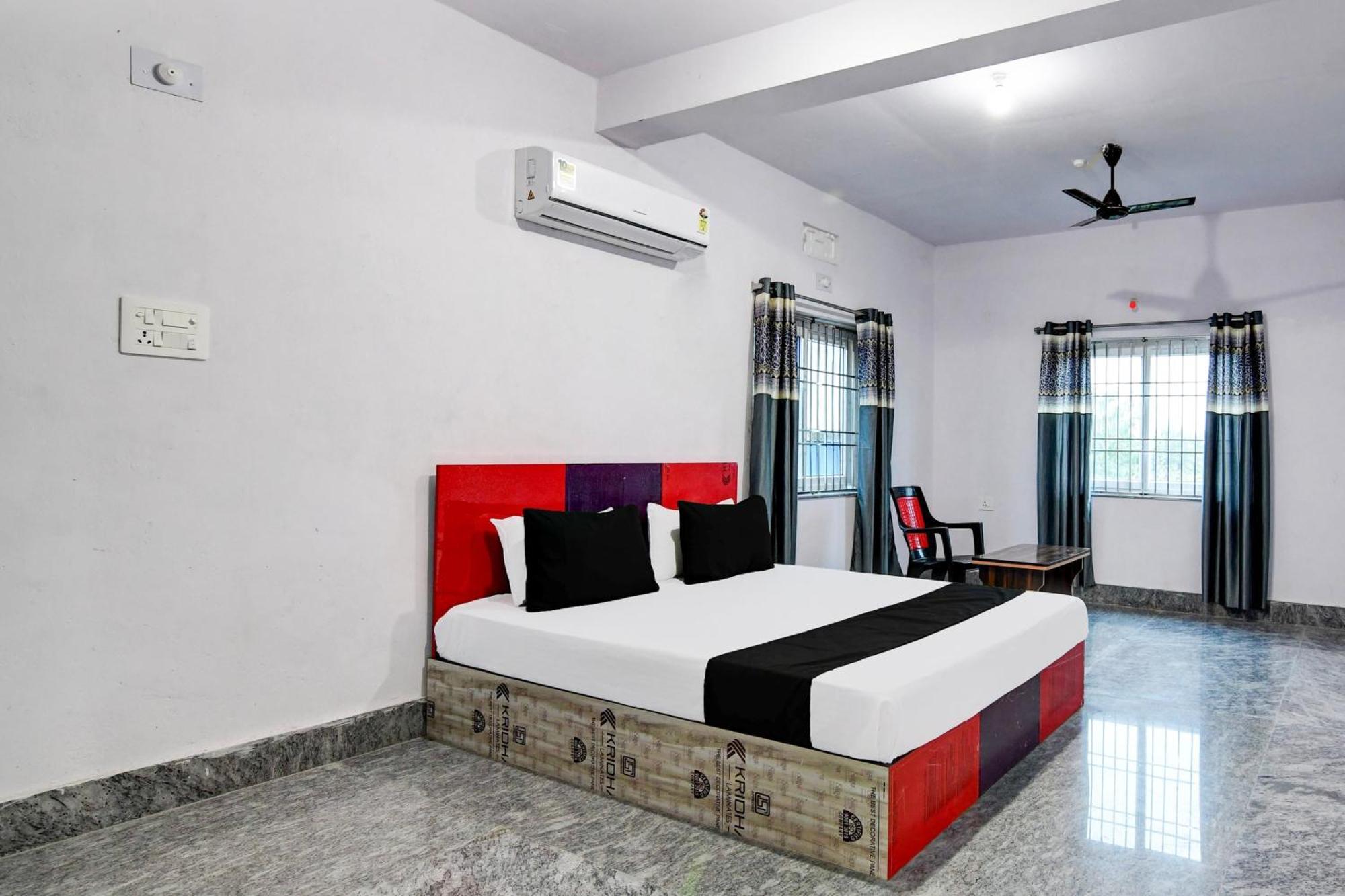 Hotel O Silk City Palace Brahmapur Exteriér fotografie