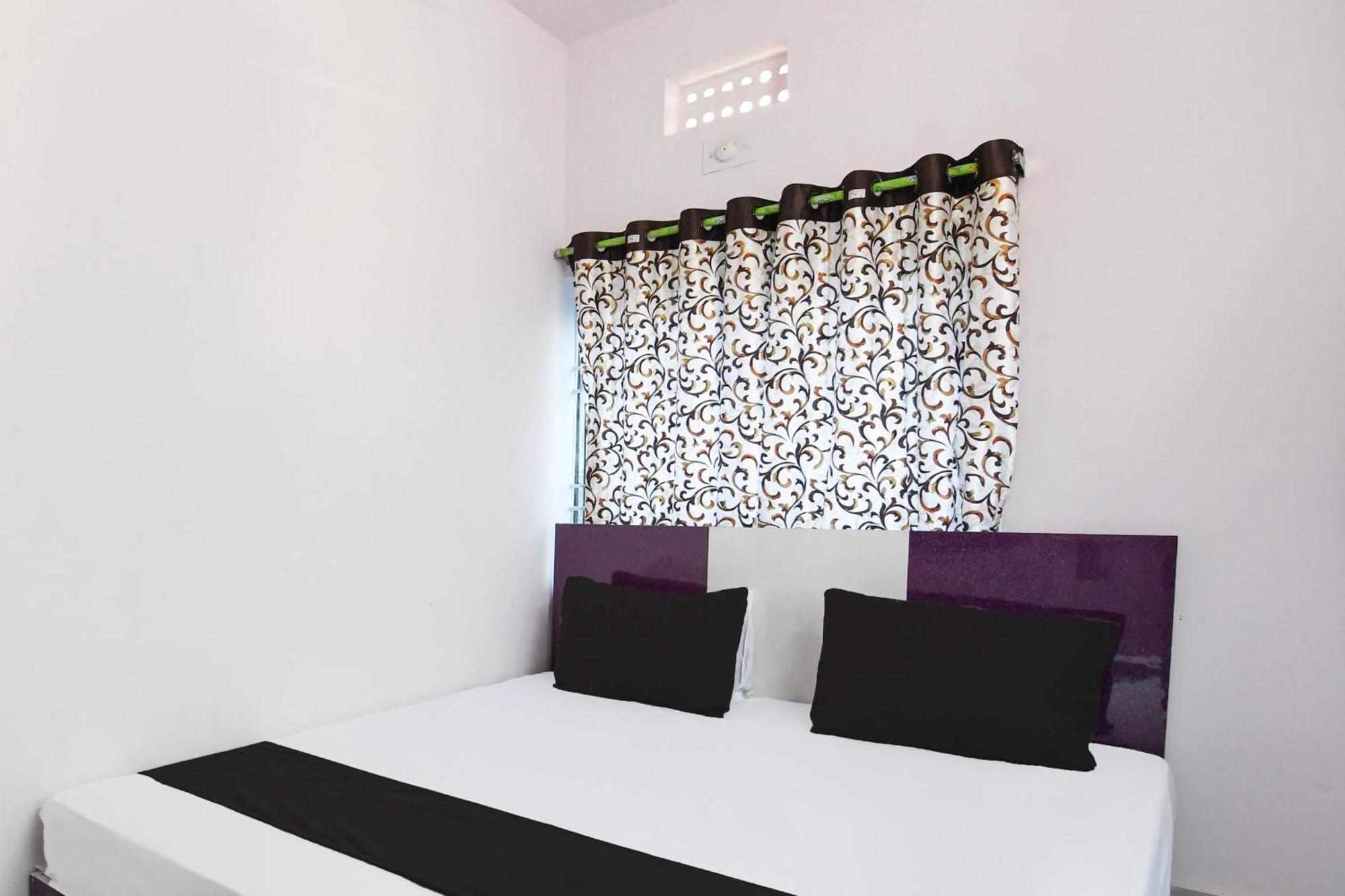 Hotel O Silk City Palace Brahmapur Exteriér fotografie